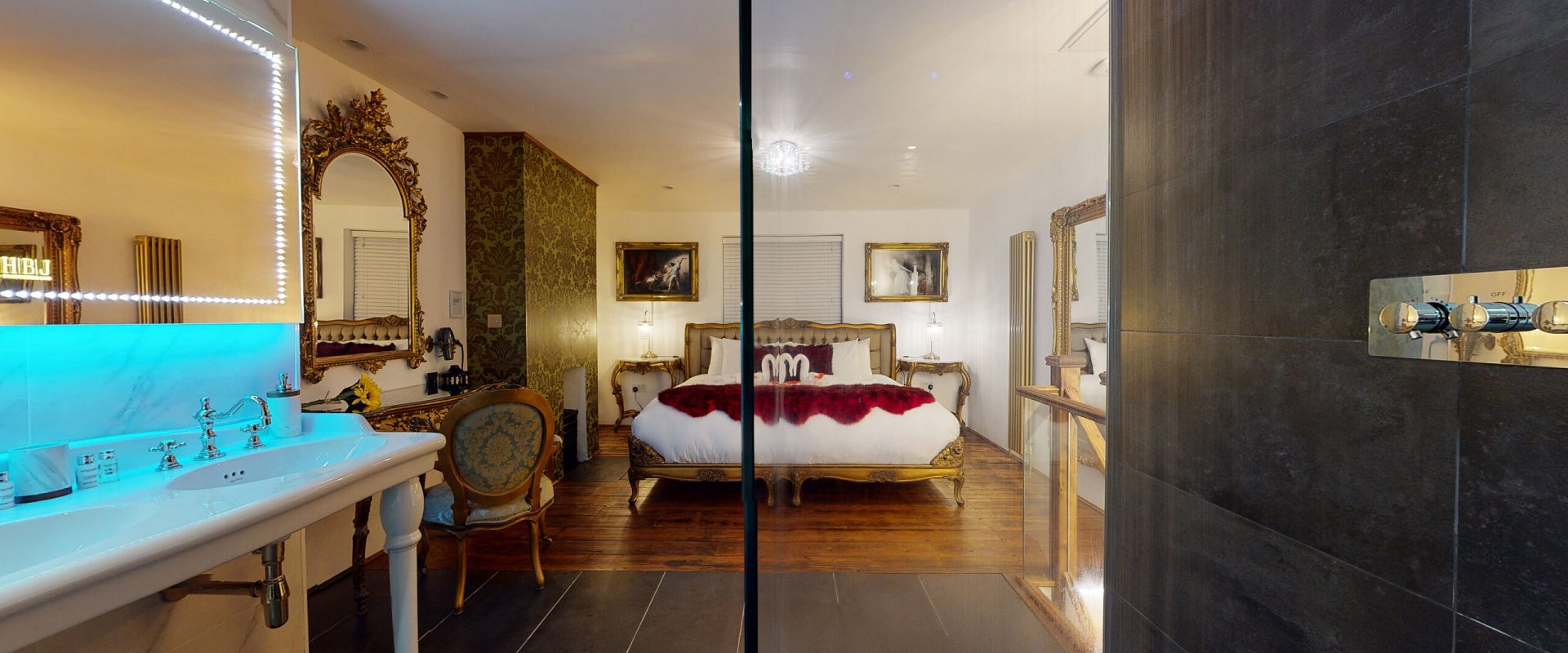 Henry Suite Bedroom Ensuite